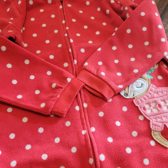Carter's pj's - Picture 7 of 9